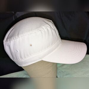 Imagin adjustable white hat, NWOT